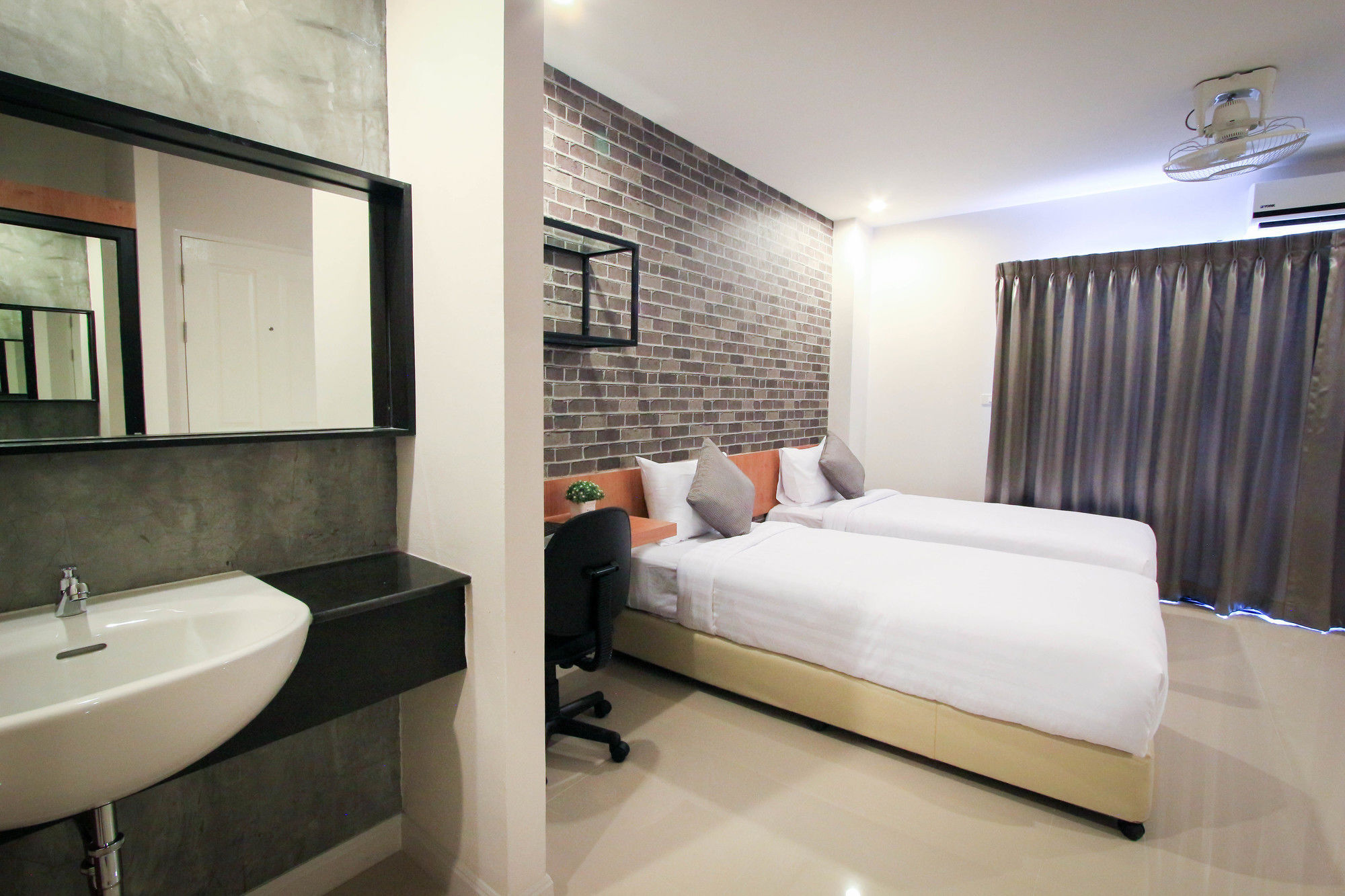 Vipa House Phuket - Sha Extra Plus Bagian luar foto